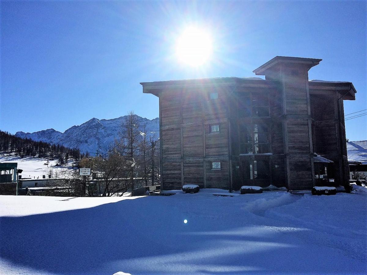 Chalet Weal Aparthotel Sestriere Luaran gambar