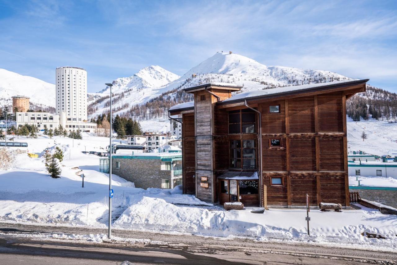 Chalet Weal Aparthotel Sestriere Luaran gambar